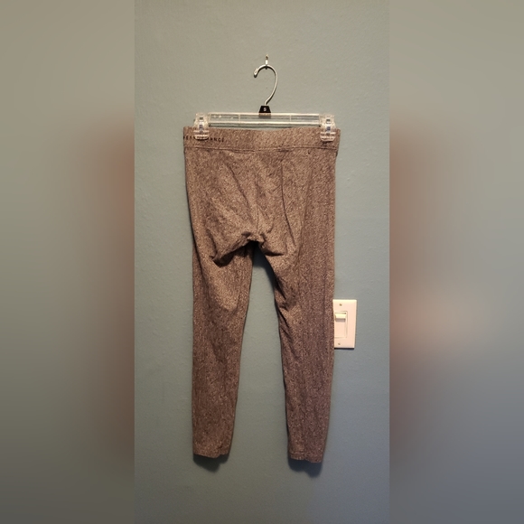 Calvin Klein Performance Leggings - Picture 2 of 5